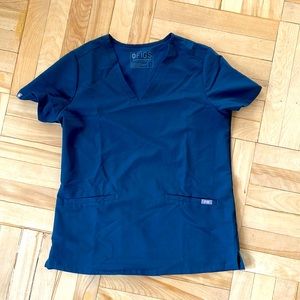 Figs Casma 3 pocket scrub top. Like new Size S!